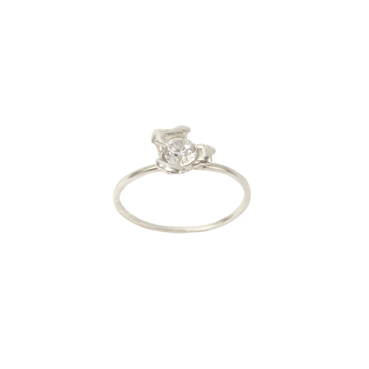 R8SS25 // Little Flower Silver Ring With Thin Band and Zirconia Stone