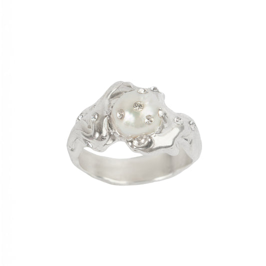 R4SS25 // Silver Ring Thin Band Fresh Water Pearl Encrusted Zirconias