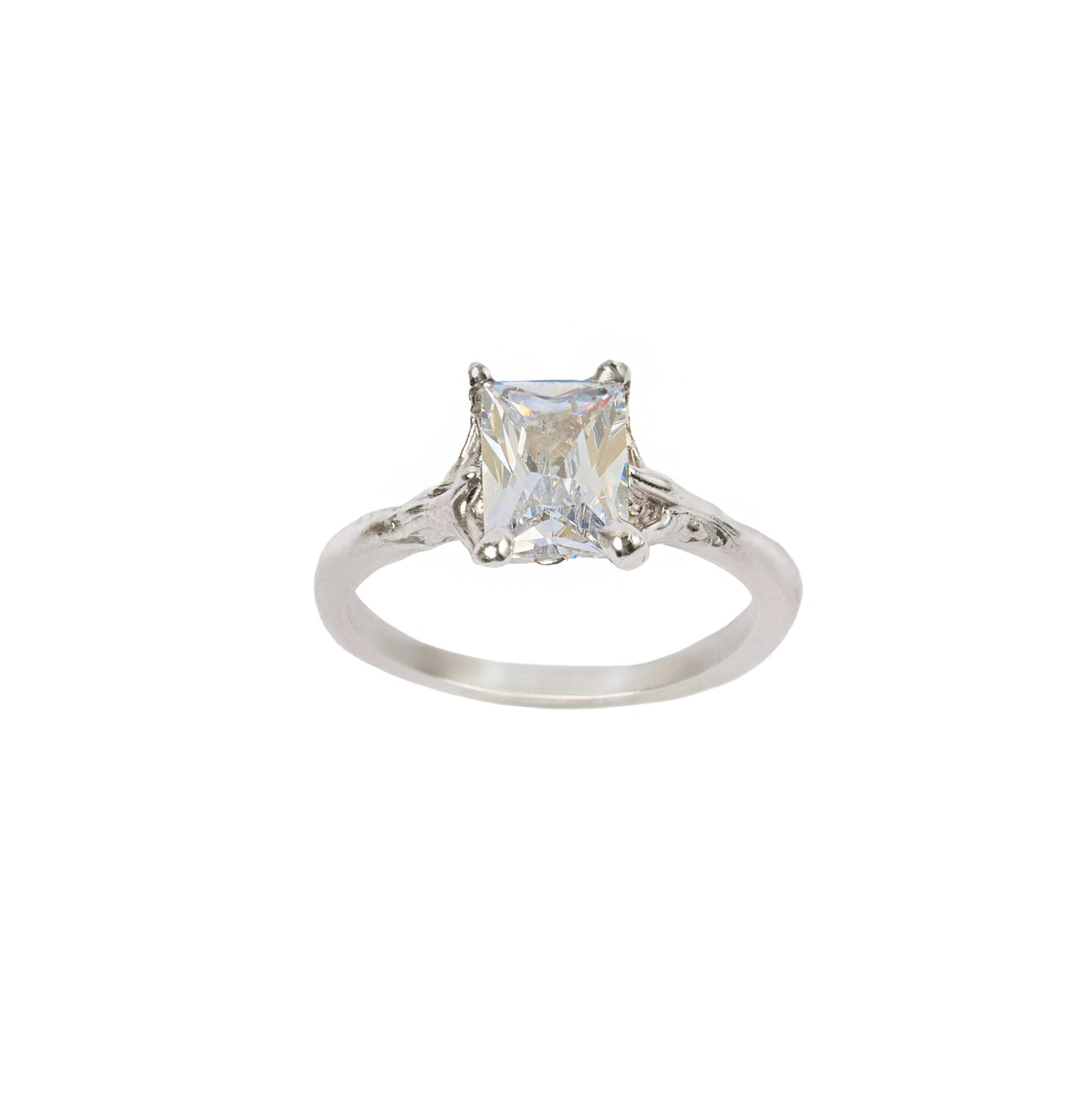 RWE01 // Engagement ring with a rectangular stone