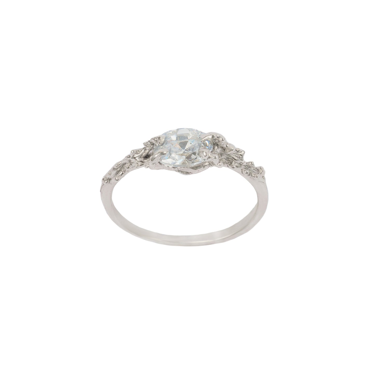 RWE02 // Classic engagement ring with tentacles