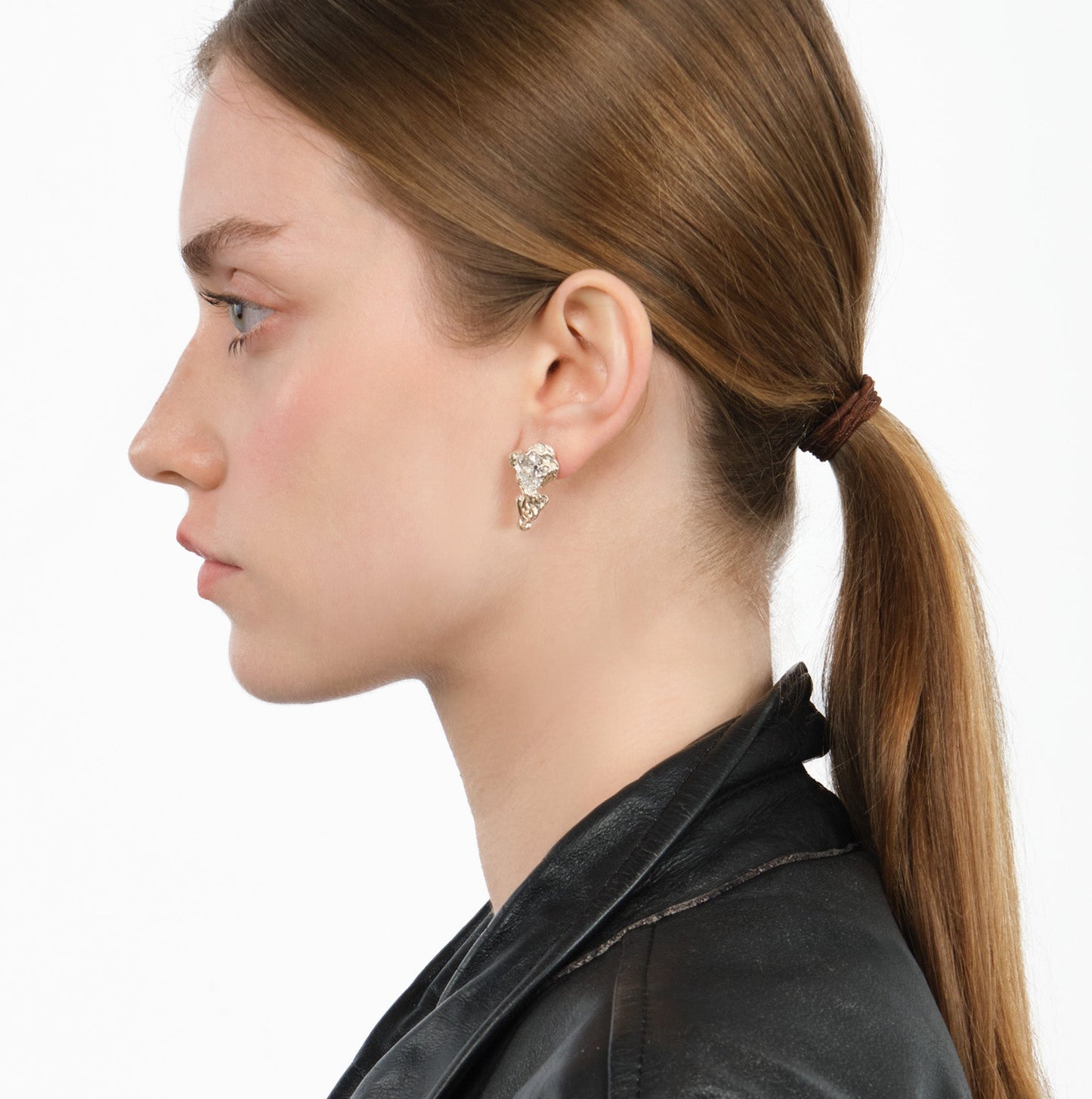 ESST04 // Twin Silver Earrings With Zirconia Stone Ten Antennas