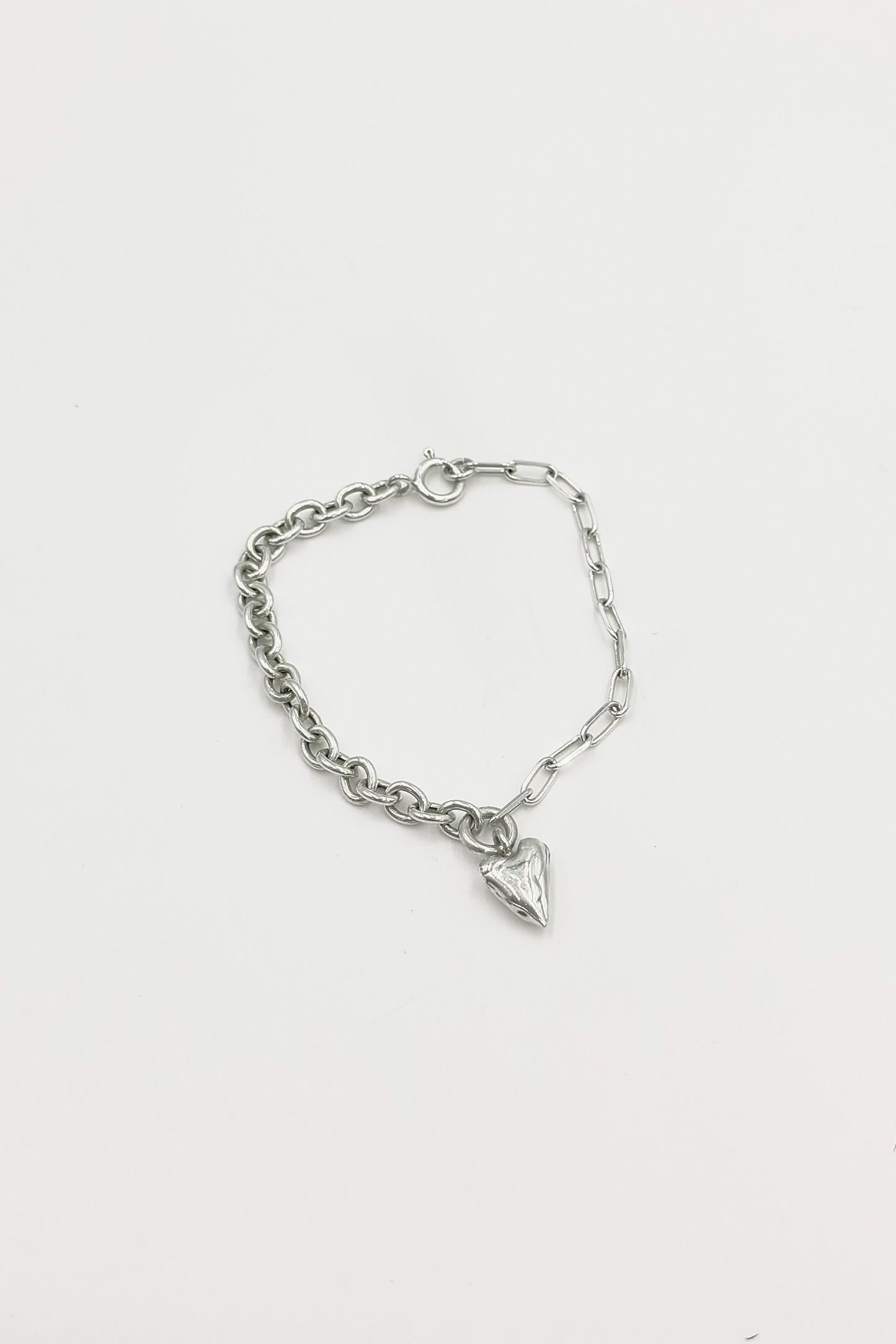 Silver chain bracelet heart pendant