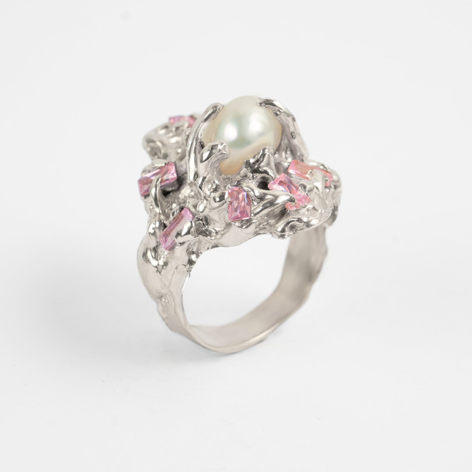 RSPZ09 // Silver monster ring with natural assymetric pearl and dusty pink zirconias Ten Antennas