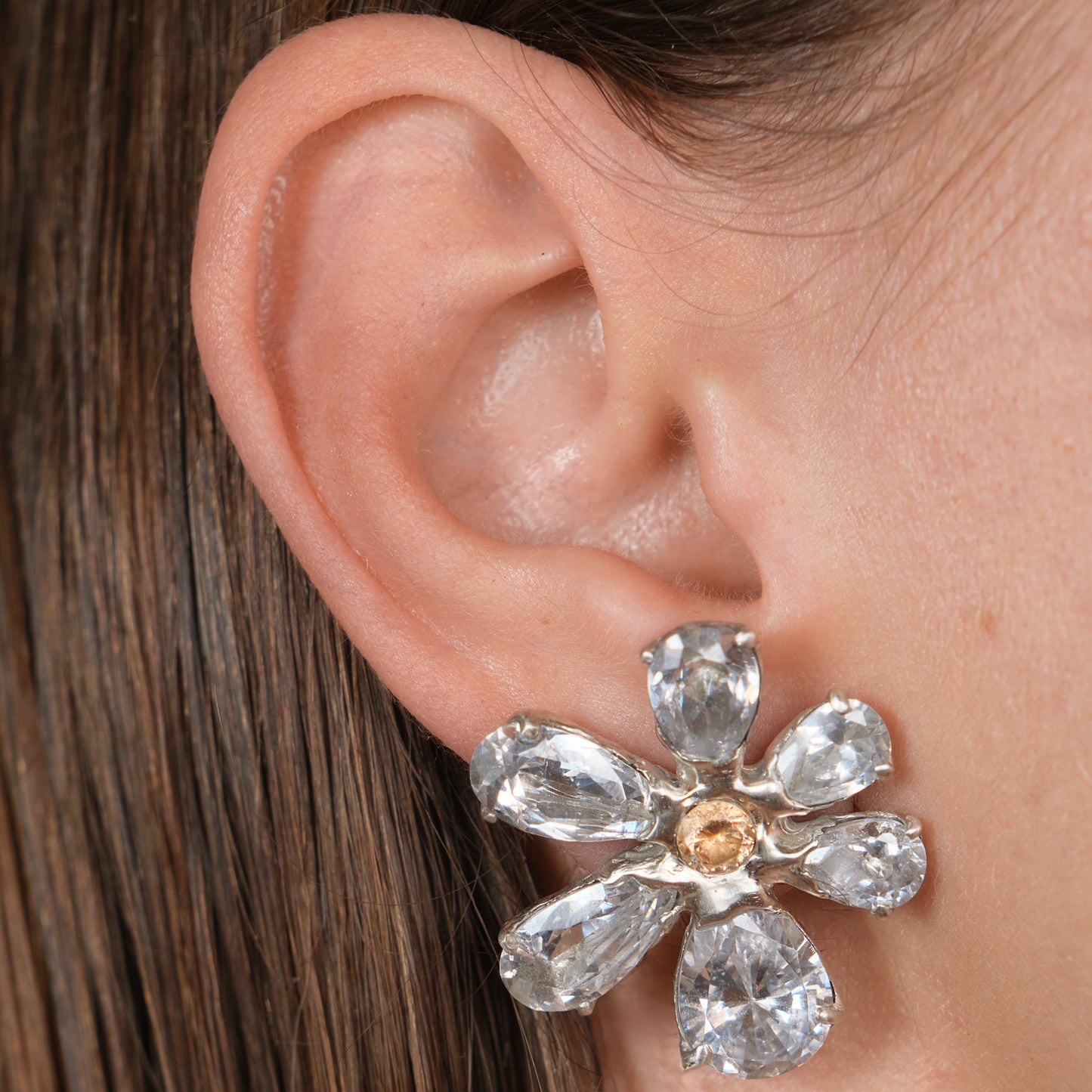 E3SS25 // Chamomile Earring Sterling Silver Clip-On Earring With Flower Pear Shape Zirconias