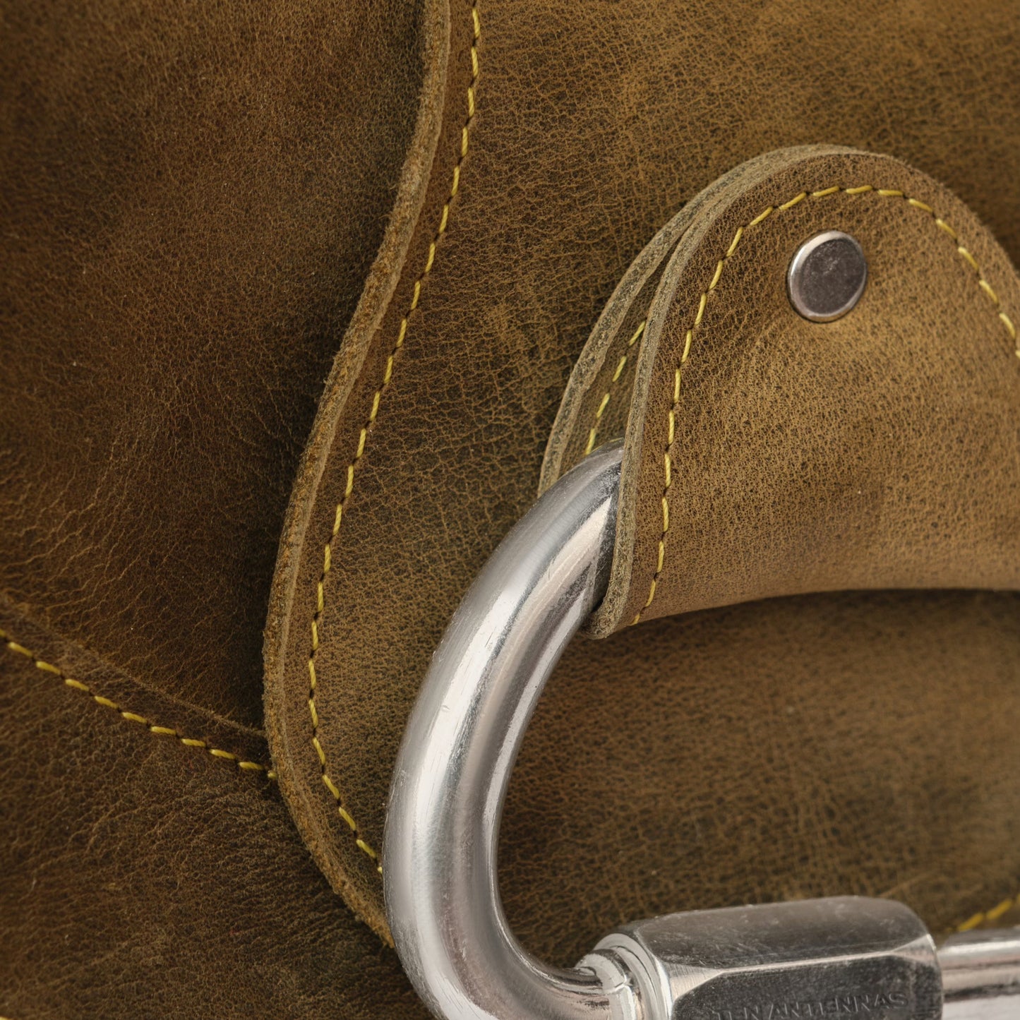 Bag N1 Green // Refurbished natural leather handmade cowboy bag with a caribiner Ten Antennas