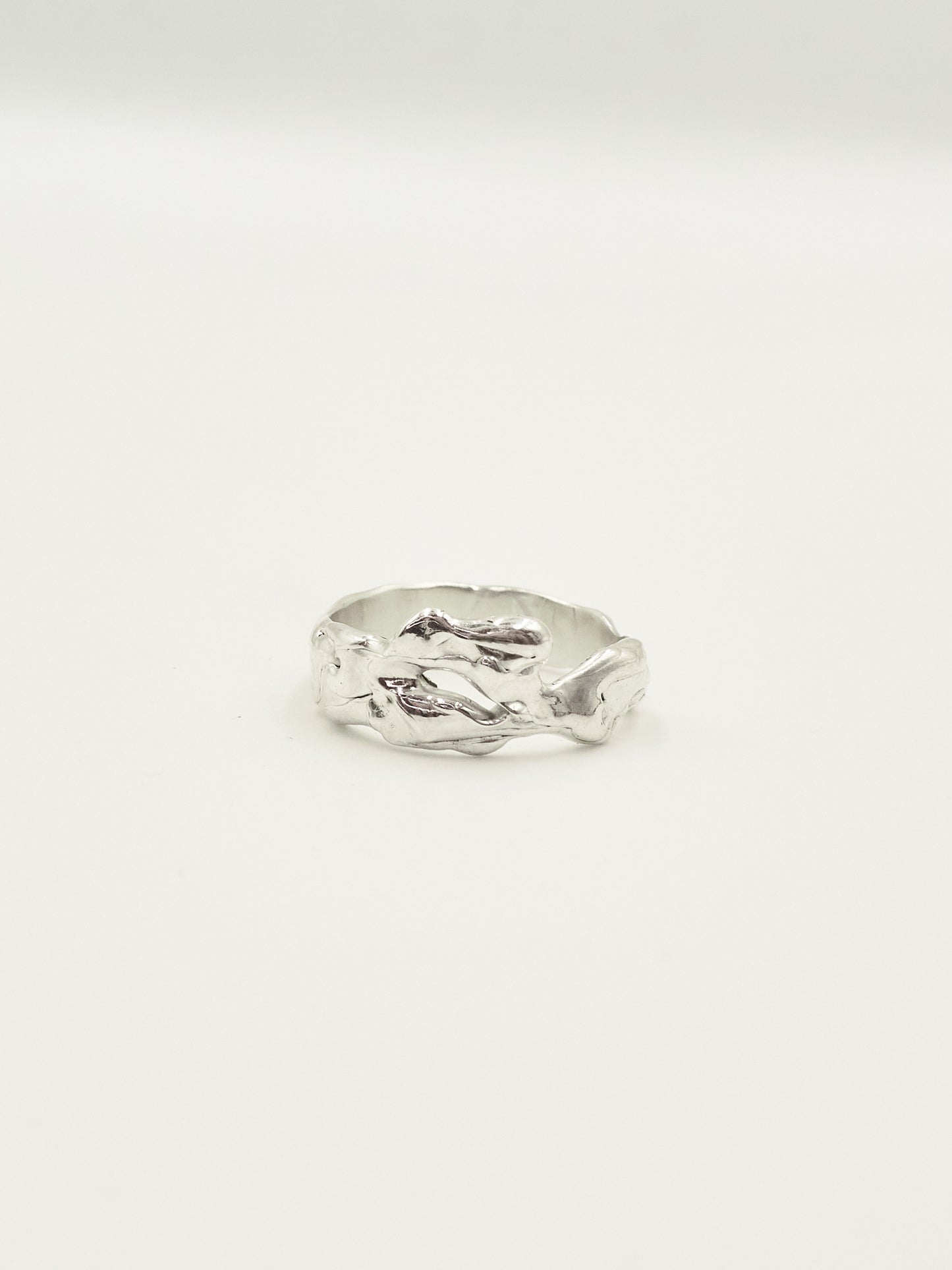RSM18 // Silver abstract ring with hole