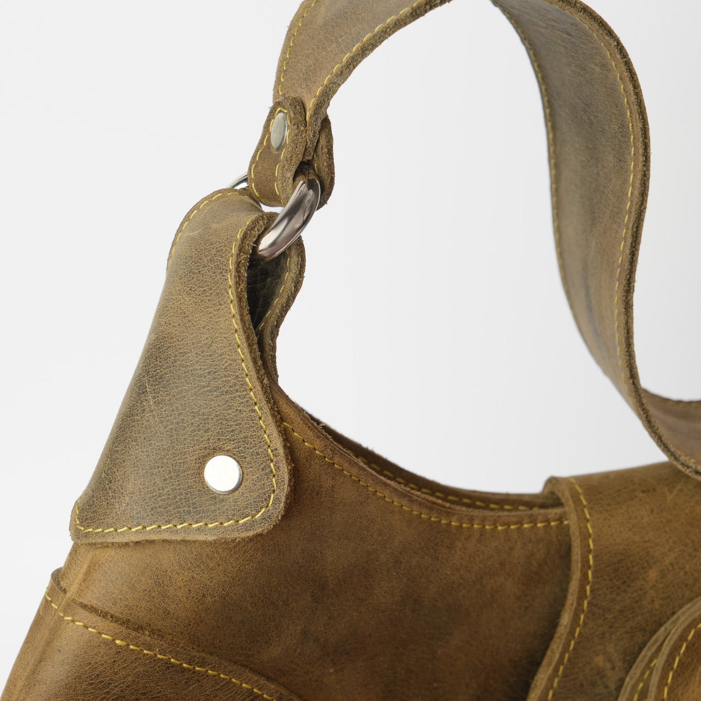 Bag N1 Green // Refurbished natural leather handmade cowboy bag with a caribiner Ten Antennas