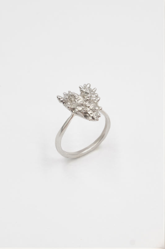 RFWT01 // Silver Sparkling Heart Ring